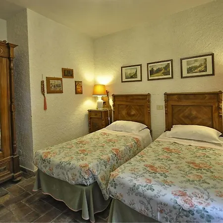 Lägenhet Sleeps 5 Centeno