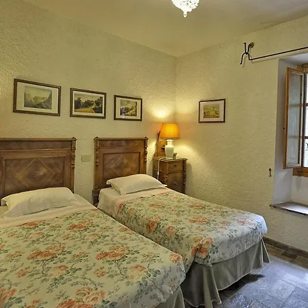 Sleeps 5 Apartment Centeno